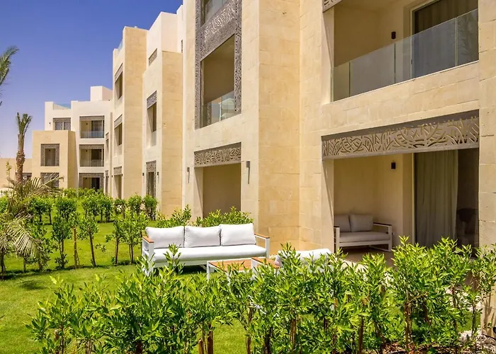 Ollystays - & Pool Free Access, Mangroovy 2br ! Appartamento