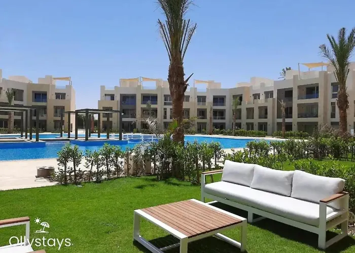 Apartman Ollystays - & Pool Free Access, Mangroovy 2br ! *
