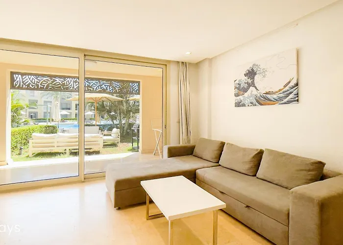 Apartman Ollystays - & Pool Free Access, Mangroovy 2br ! *