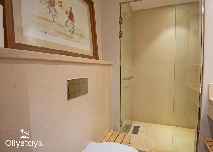Ollystays - & Pool Free Access, Mangroovy 2br ! Apartman *